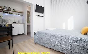 Cozy Studio, Near Airport & Sea